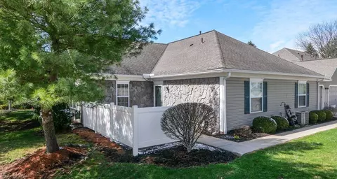 8181 Cyrus Ln, Northfield, OH 44067