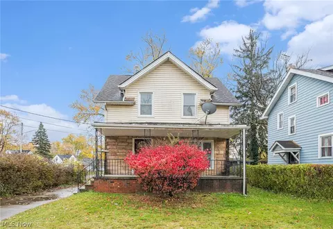 16174 Friend Ave, Maple Heights, OH 44137