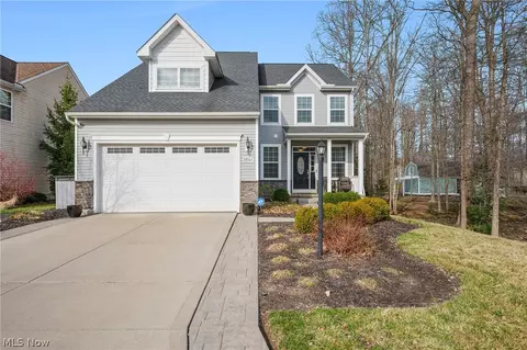 10564 Herrington Dr, Reminderville, OH 44202
