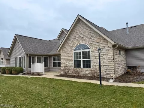 1325 Laurenbrook Ln NE, Massillon, OH 44646