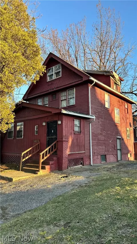 12628 Iroquois Ave, Cleveland, OH 44108