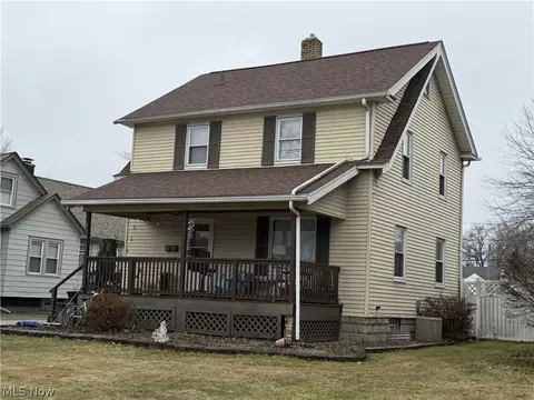 314 Adelaide Ave SE, Warren, OH 44483