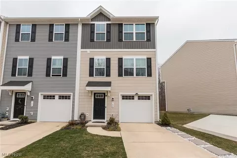 784 Pine Spring Dr, Painesville, OH 44077