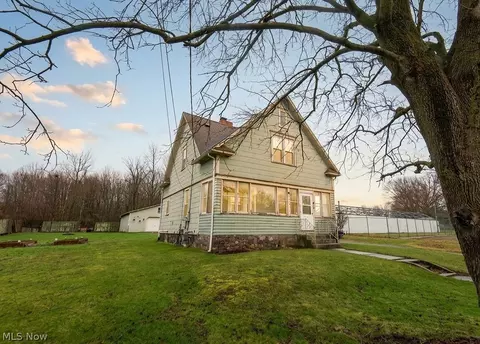 1195 S Johnson Rd, Sebring, OH 44672