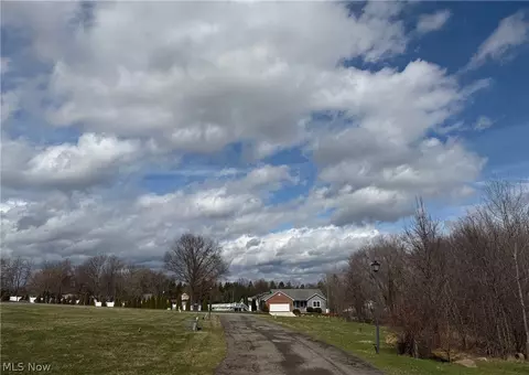 Anna Circle, Struthers, OH 44471 photo 5
