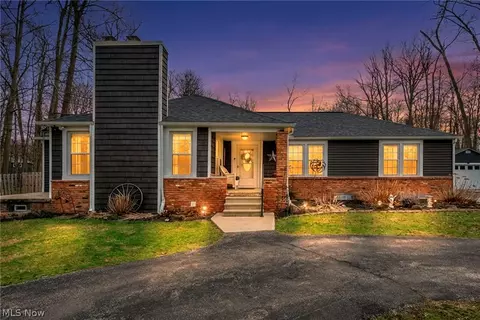 9753 Prospect Rd, Strongsville, OH 44149