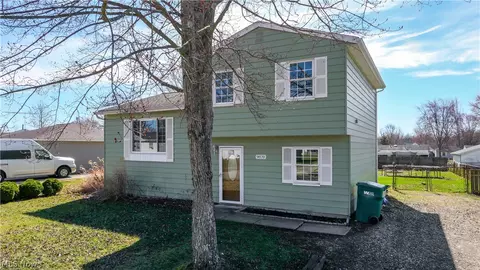9870 Short Dr, Windham, OH 44288 photo 2
