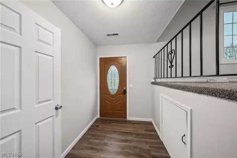 9870 Short Dr, Windham, OH 44288 photo 7