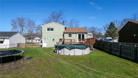 9870 Short Dr, Windham, OH 44288 photo 4