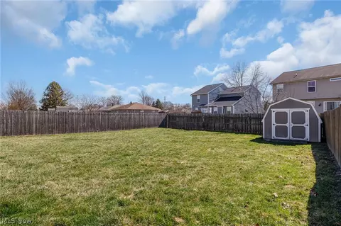 1267 Bell Ct, Elyria, OH 44035 photo 39