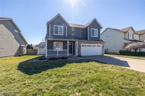 1267 Bell Ct, Elyria, OH 44035 photo 2