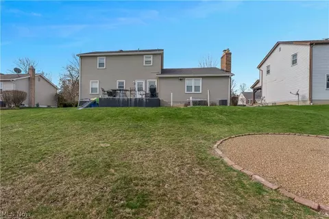 Exterior - 1338 Valley View Dr, Boardman, OH 44512 photo 8 of 8