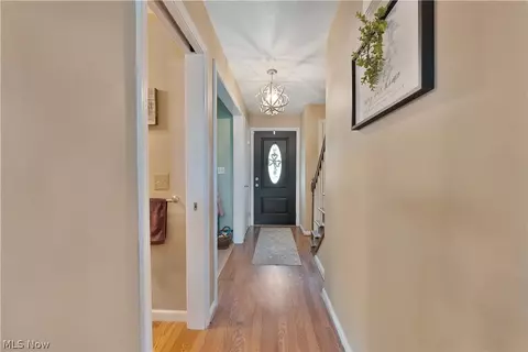 Entry Way - 1338 Valley View Dr, Boardman, OH 44512 photo 3 of 3