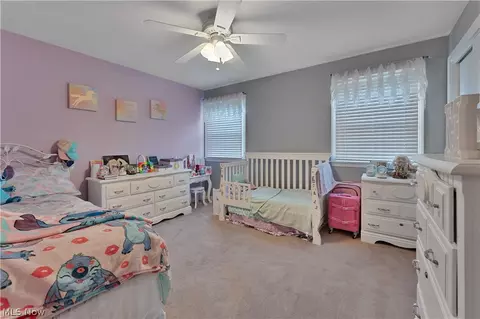 Bedroom - 1338 Valley View Dr, Boardman, OH 44512 photo 4 of 6