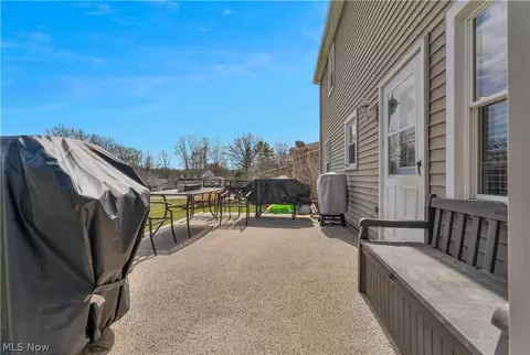Exterior - 1338 Valley View Dr, Boardman, OH 44512 photo 5 of 8
