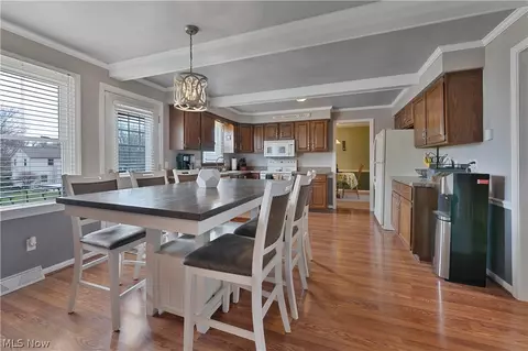 Dining - 1338 Valley View Dr, Boardman, OH 44512 photo 2 of 3