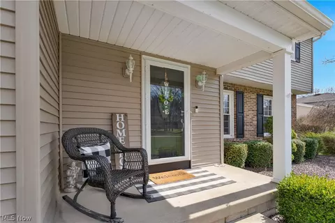 Exterior - 1338 Valley View Dr, Boardman, OH 44512 photo 3 of 8