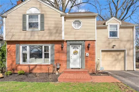172 Wolcott Dr, Boardman, OH 44512 photo 3