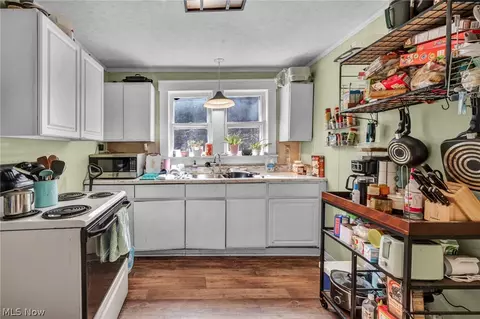 Kitchen - 10200 N River Rd, Dresden, OH 43821 photo 1 of 1