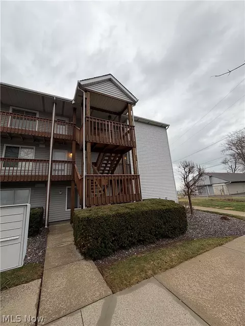 6035 Lake Rd W #137, Saybrook, OH 44004