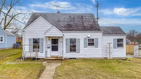 2313 23rd St, Cuyahoga Falls, OH 44223