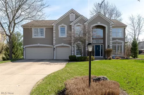 21711 Woodfield Trl, Strongsville, OH 44149