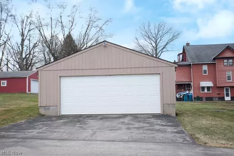 Other - 24 Sexton St, Struthers, OH 44471 photo 3 of 8