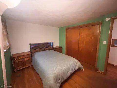 Bedroom - 724 E Main St, Barnesville, OH 43713 photo 2 of 3