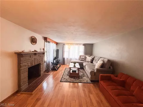 Living - 724 E Main St, Barnesville, OH 43713 photo 3 of 3