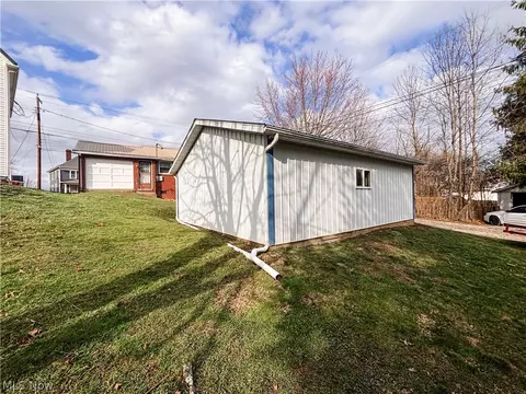 Exterior - 724 E Main St, Barnesville, OH 43713 photo 3 of 6