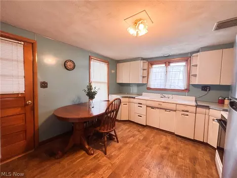 Kitchen - 724 E Main St, Barnesville, OH 43713 photo 3 of 3