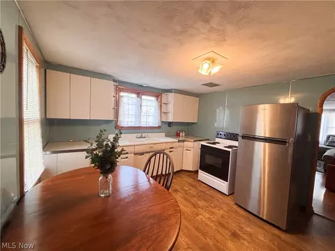 Kitchen - 724 E Main St, Barnesville, OH 43713 photo 2 of 3