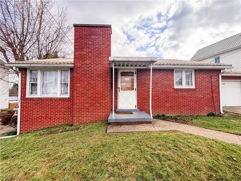 Exterior - 724 E Main St, Barnesville, OH 43713 photo 1 of 6