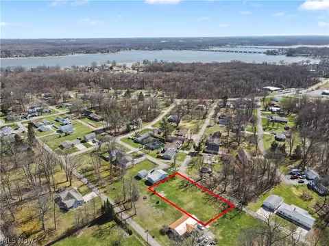17972 Davis Rd, Lake Milton, OH 44429