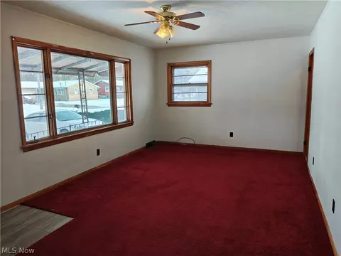 Living - 5611 Poplar Ave, Ashtabula, OH 44004 photo 1 of 3
