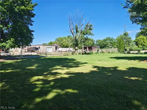Exterior - 5611 Poplar Ave, Ashtabula, OH 44004 photo 6 of 6