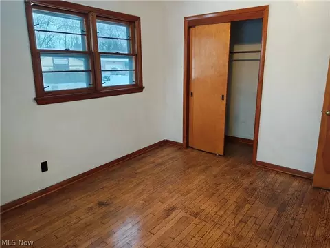 Bedroom - 5611 Poplar Ave, Ashtabula, OH 44004 photo 6 of 7