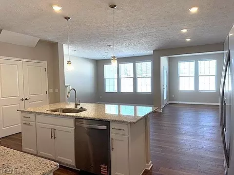 Kitchen - 950 Memory Ln # -2, Aurora, OH 44202 photo 1 of 3