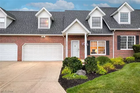 2036 Jennifer St, Akron, OH 44313