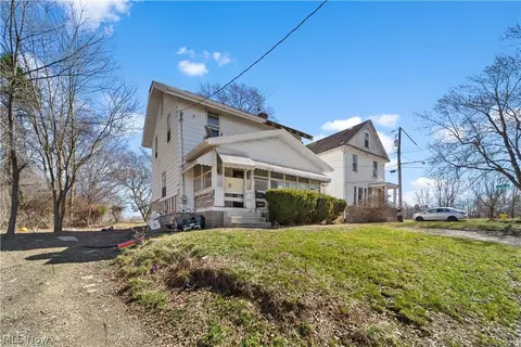 2465 28th SW, Akron, OH 44314