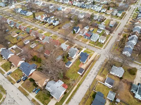 View/Area - 344 E 246th St, Euclid, OH 44123 photo 6 of 9