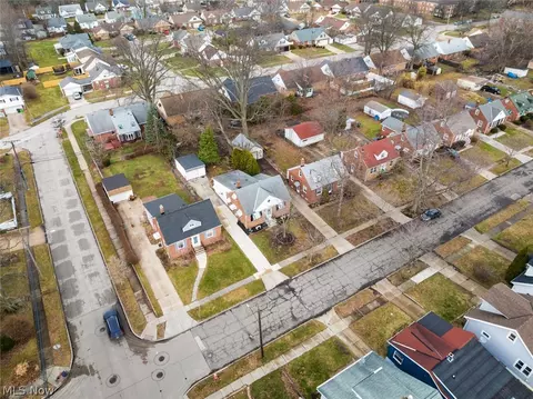 View/Area - 344 E 246th St, Euclid, OH 44123 photo 3 of 9