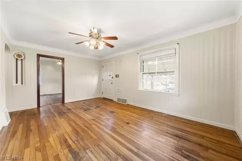 Living - 344 E 246th St, Euclid, OH 44123 photo 3 of 7