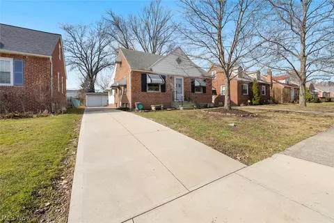 344 E 246th St, Euclid, OH 44123