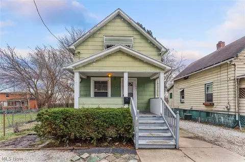 1887 Ritzman Ct, Akron, OH 44314