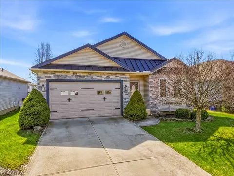 50 Quartz Ave, Peninsula, OH 44264