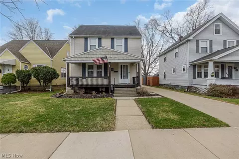 147 Hamilton St, Elyria, OH 44035