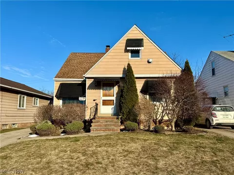 4863 E 93rd St, Garfield Heights, OH 44125
