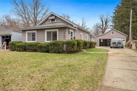 4385 W 229th St, Fairview Park, OH 44126