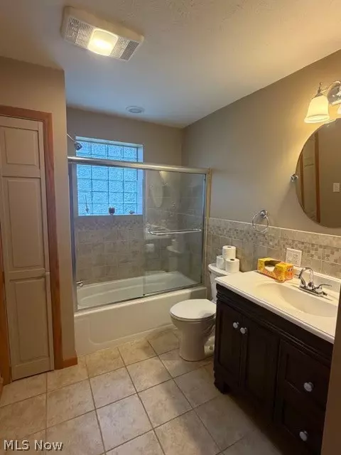 119 E 5th St, Williamstown, WV 26187 photo 7